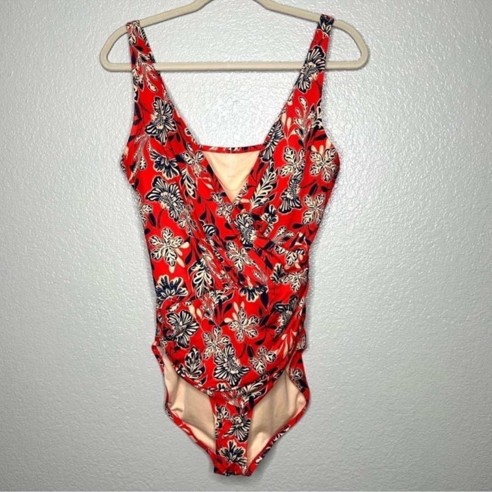 Garnet Hill Women's Ruched Crossover One-Piece Swimsuit
Red Tan Floral size 12 - Picture 2 of 13